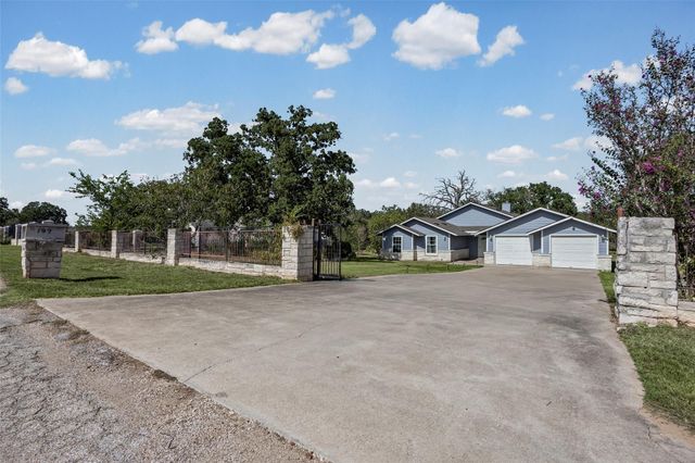 197 Wright DR, Cedar Creek, TX 78612