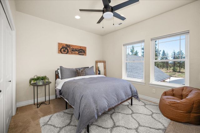 10308 S Ridge Park Ln, Cheney, WA 99004