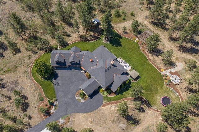 10308 S Ridge Park Ln, Cheney, WA 99004