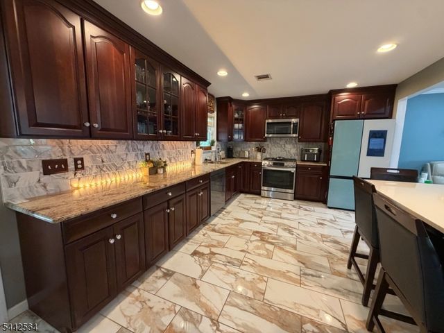 525 Quinton Ave, Kenilworth Boro, NJ 07033