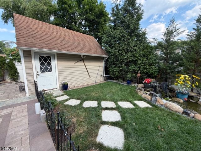 525 Quinton Ave, Kenilworth Boro, NJ 07033