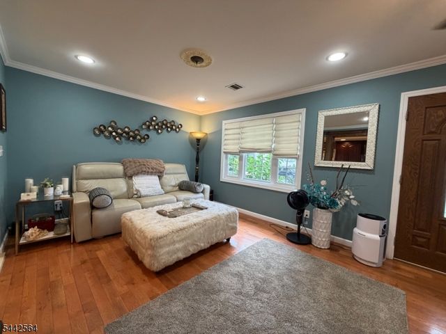 525 Quinton Ave, Kenilworth Boro, NJ 07033