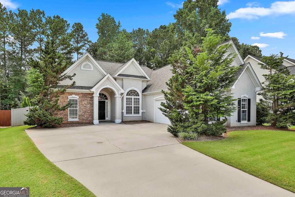 334 Freeman Forest Drive, Newnan, GA 30265