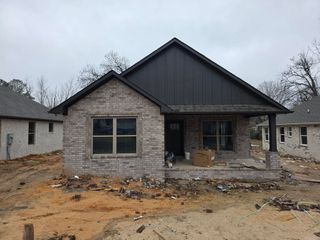 804 N 3RD Street, Paragould, AR 72450