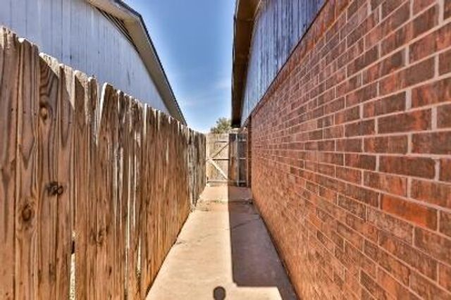 6305 29th Street, Lubbock, TX 79407
