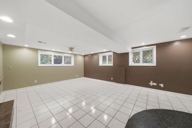 6006 N LAWNDALE Avenue, Chicago, IL 60659