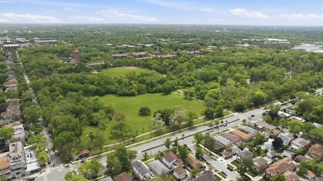 6006 N LAWNDALE Avenue, Chicago, IL 60659