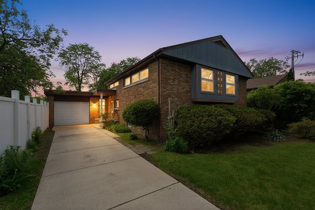 6006 N LAWNDALE Avenue, Chicago, IL 60659
