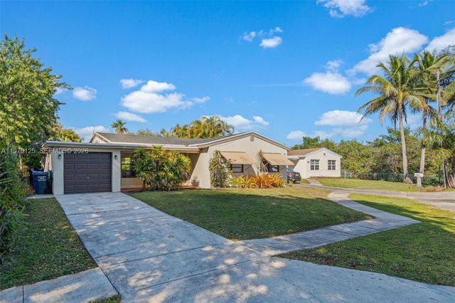 3035 Hayes St, Hollywood, FL 33021