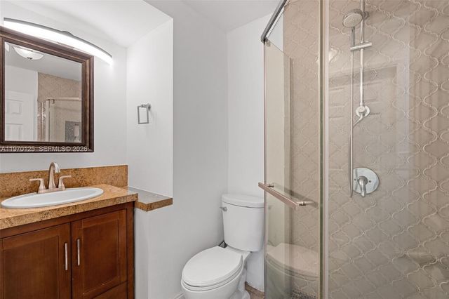 3035 Hayes St, Hollywood, FL 33021