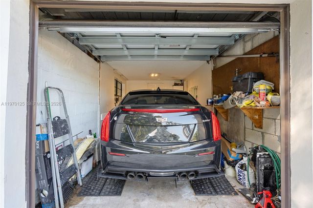 3035 Hayes St, Hollywood, FL 33021