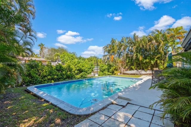 3035 Hayes St, Hollywood, FL 33021