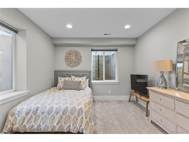 9846 Hilberts Way, Littleton, CO 80125