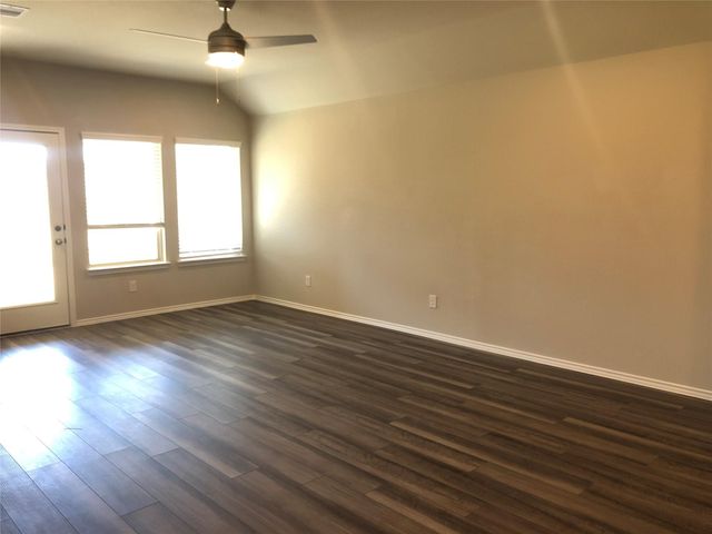 9224 Inland Leather Lane, Conroe, TX 77385