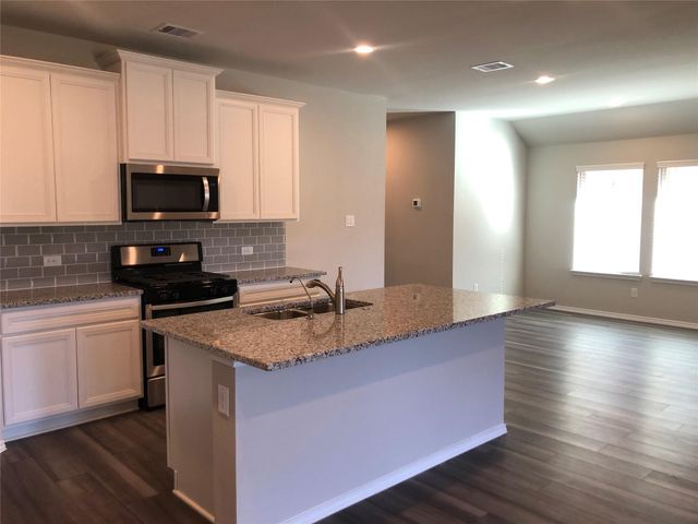 9224 Inland Leather Lane, Conroe, TX 77385