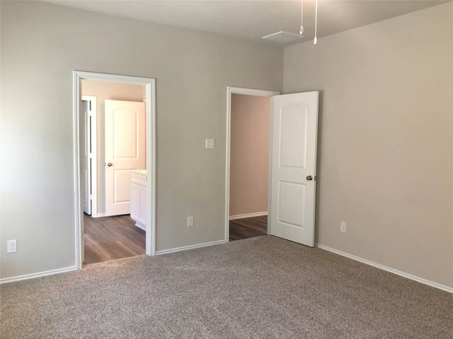 9224 Inland Leather Lane, Conroe, TX 77385
