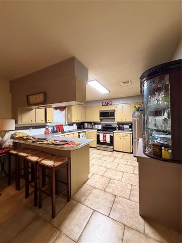 2204 Bauer Drive, Houston, TX 77080