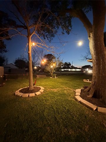 2204 Bauer Drive, Houston, TX 77080