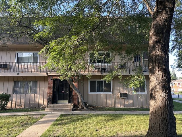 2310 Algonquin Road 6, Rolling Meadows, IL 60008