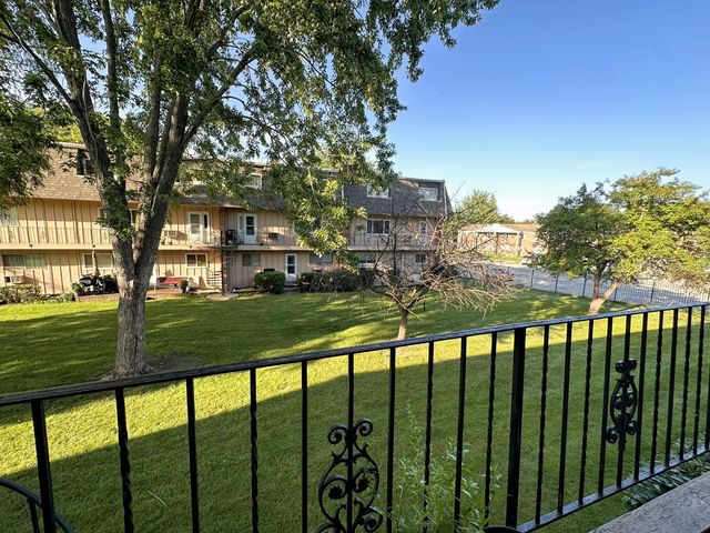 2310 Algonquin Road 6, Rolling Meadows, IL 60008