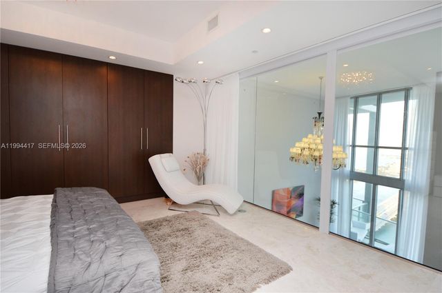 1100 Biscayne Blvd 6104, Miami, FL 33132