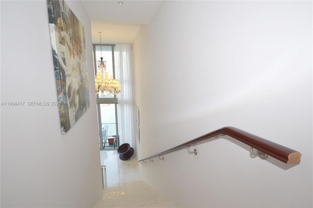 1100 Biscayne Blvd 6104, Miami, FL 33132