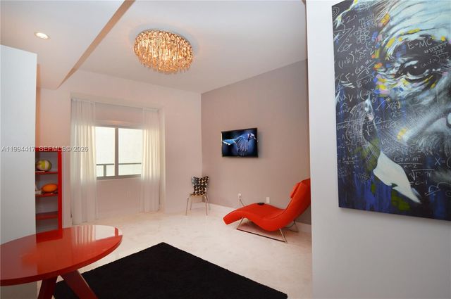 1100 Biscayne Blvd 6104, Miami, FL 33132