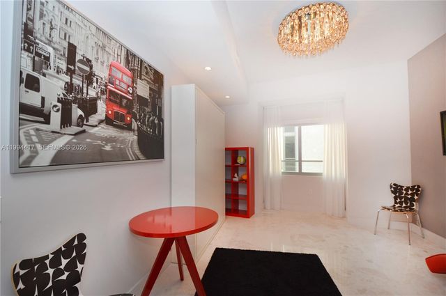 1100 Biscayne Blvd 6104, Miami, FL 33132