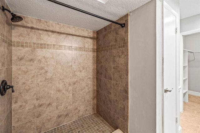7425 TERRACE RIVER DRIVE, Tampa, FL 33637