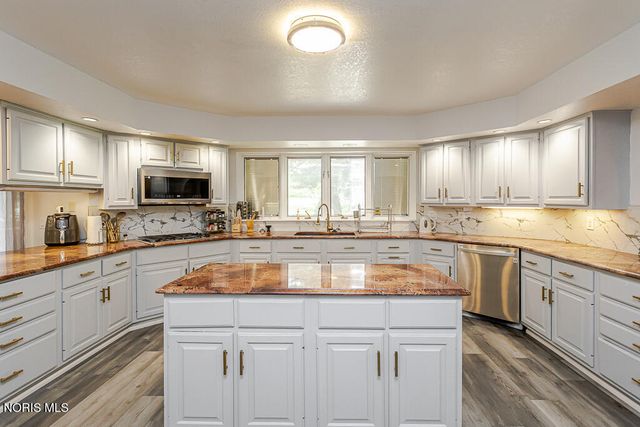 4722 High Oaks Boulevard, Toledo, OH 43623