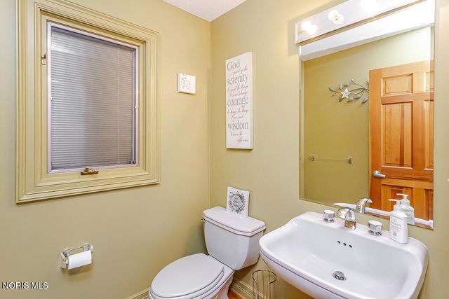 4722 High Oaks Boulevard, Toledo, OH 43623