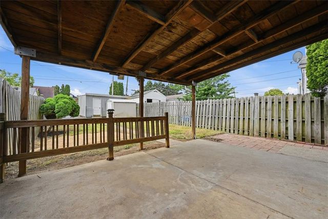 222 West Nesquehoning Street, Easton, PA 18042