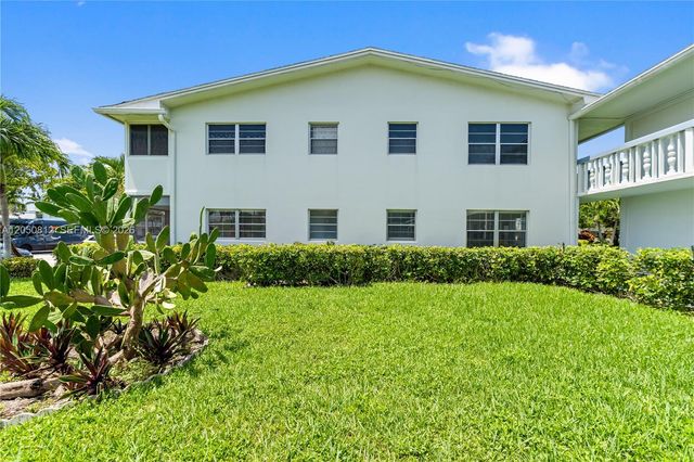 213 N Oakridge N 213 213, Deerfield Beach, FL 33442