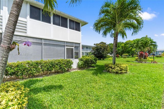 213 N Oakridge N 213 213, Deerfield Beach, FL 33442