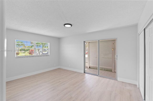 213 N Oakridge N 213 213, Deerfield Beach, FL 33442