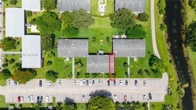 213 N Oakridge N 213 213, Deerfield Beach, FL 33442