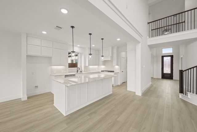 305 Lovett Lane, Burleson, TX 76028