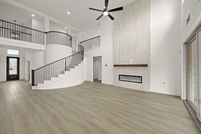 305 Lovett Lane, Burleson, TX 76028