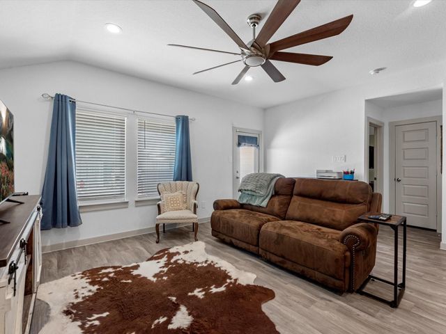 634 Thunder Cloud Drive, Baytown, TX 77523