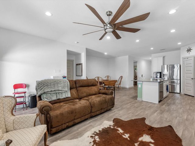 634 Thunder Cloud Drive, Baytown, TX 77523