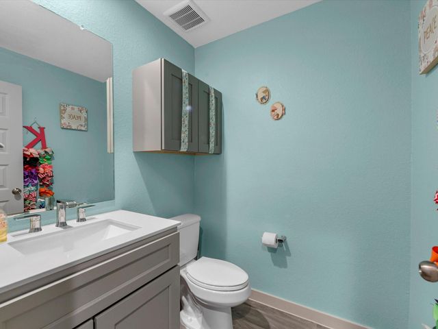 634 Thunder Cloud Drive, Baytown, TX 77523