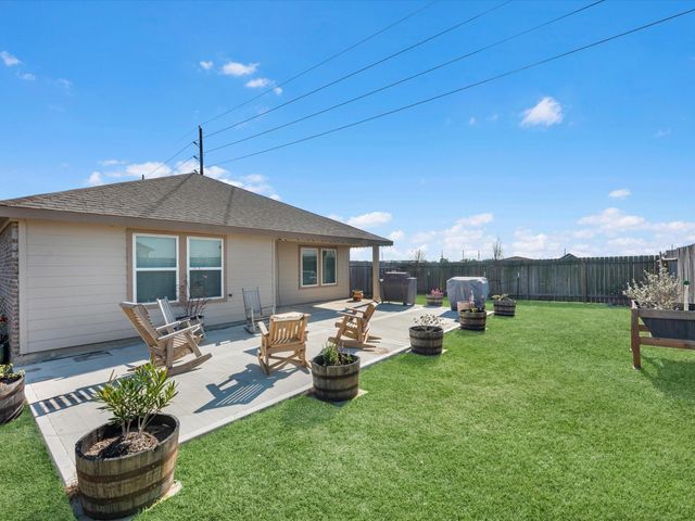 634 Thunder Cloud Drive, Baytown, TX 77523