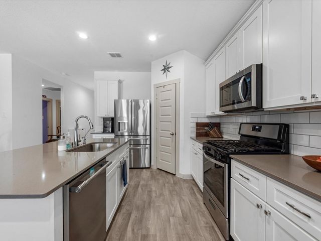 634 Thunder Cloud Drive, Baytown, TX 77523