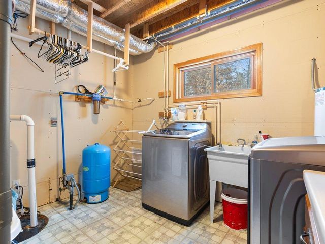 3884 Woodlawn Street, Brainerd, MN 56401