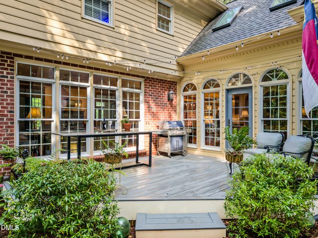 320 Lochside Drive, Cary, NC 27518