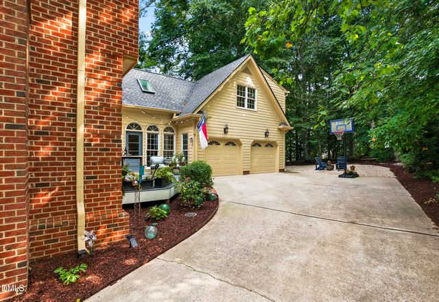 320 Lochside Drive, Cary, NC 27518
