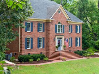 320 Lochside Drive, Cary, NC 27518