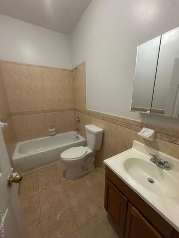 676 Jamaica Avenue, Brooklyn, NY 11208