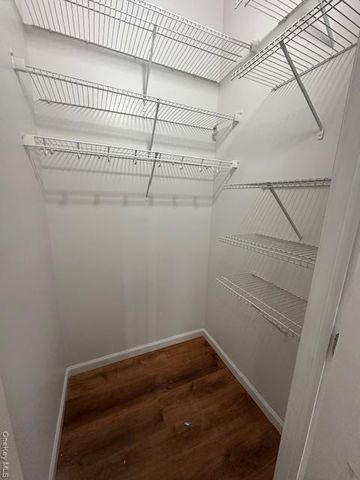 676 Jamaica Avenue, Brooklyn, NY 11208