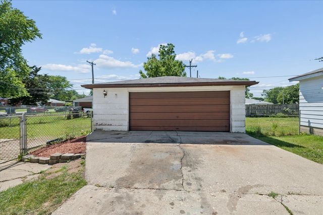 1805 Kelly Avenue, Crest Hill, IL 60403